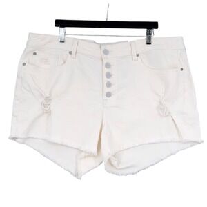 Torrid Plus Size 20 White Denim Shorts Button‎ Fly Distressed Frayed Hem